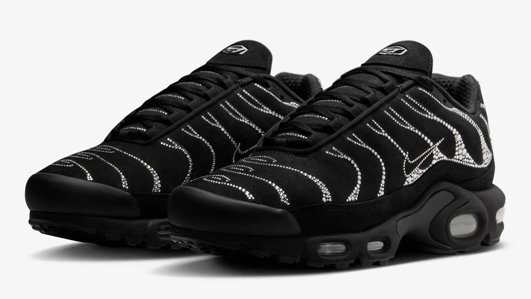 Side view of Swarovski x Nike Air Max Plus Moonlight